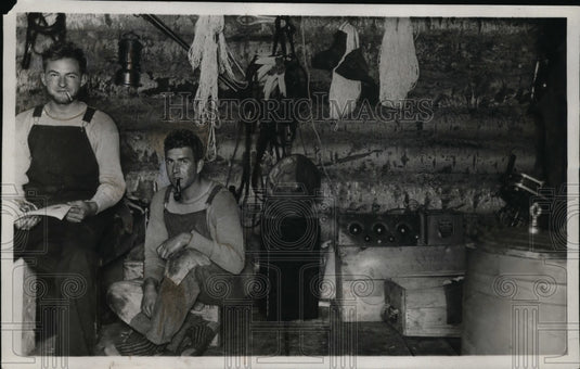 1938 Press Photo White Fish Alberta Canada trappers in their hunting cabin