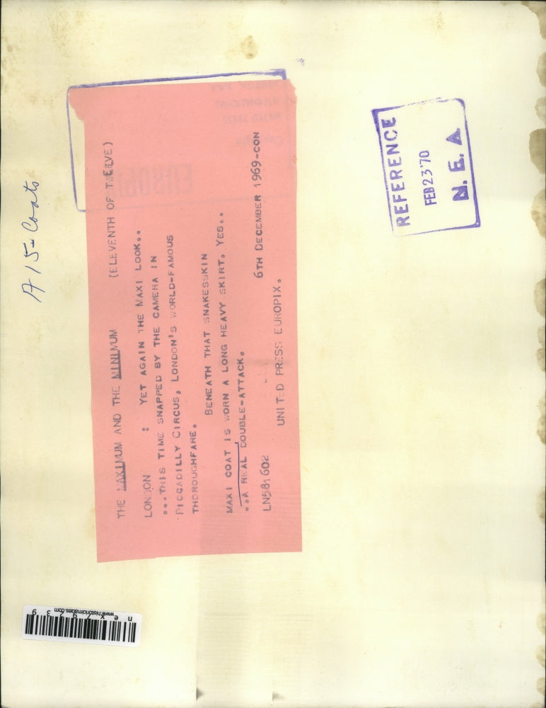 1969 Press Photo Maxi coat fashions seen in London England