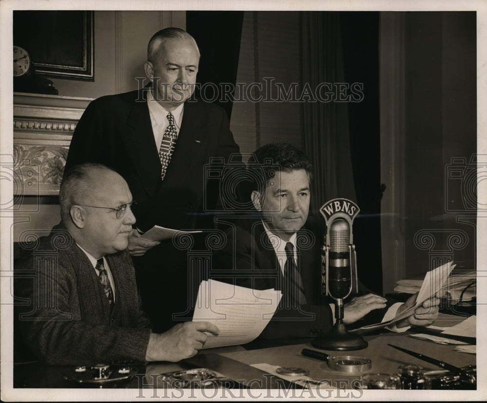 1951 Press Photo General Kleber, Dr Warner & Governor Lausche on Radio Program