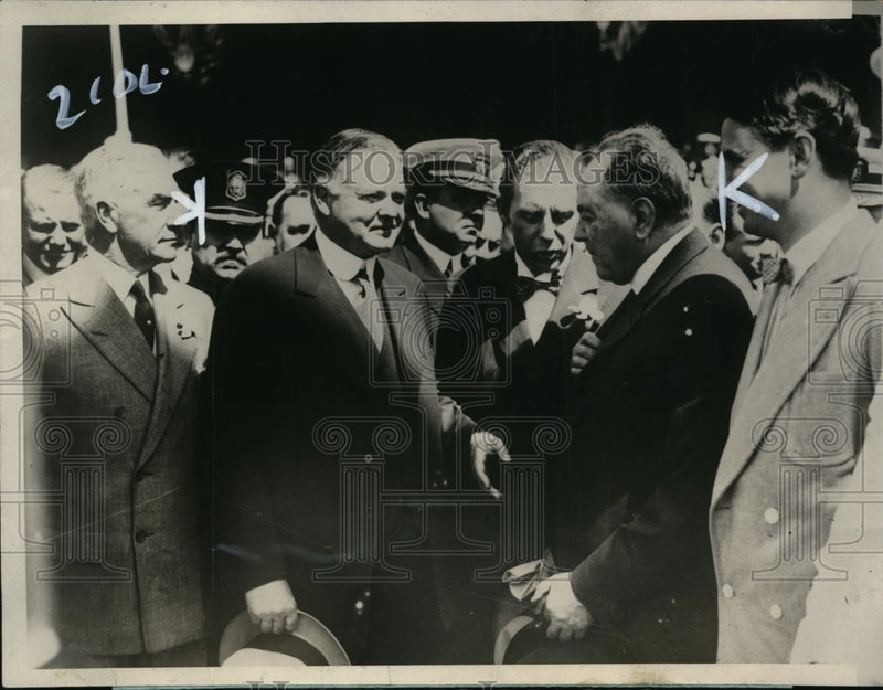 Load image into Gallery viewer, 1929 Press Photo Pres elect Herbert Hoover &amp; Argentine Pres Irigoyen
