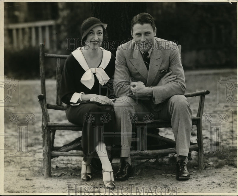 Load image into Gallery viewer, 1932 Press Photo Mrs Jewett Treadwell &amp; James Moore baseball star to wed
