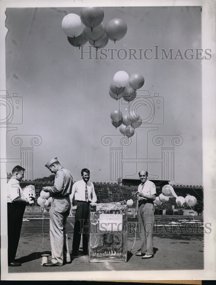 1944 Press Photo Cosmic Ray Detective Apparatus Carried by Helium Filled Balloon