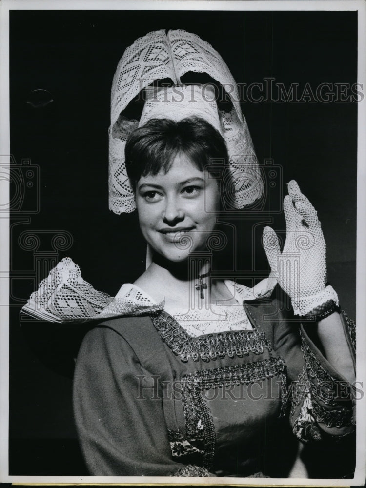 1961 Press Photo Paris France Jeanine Levesque Duchess of Brittany