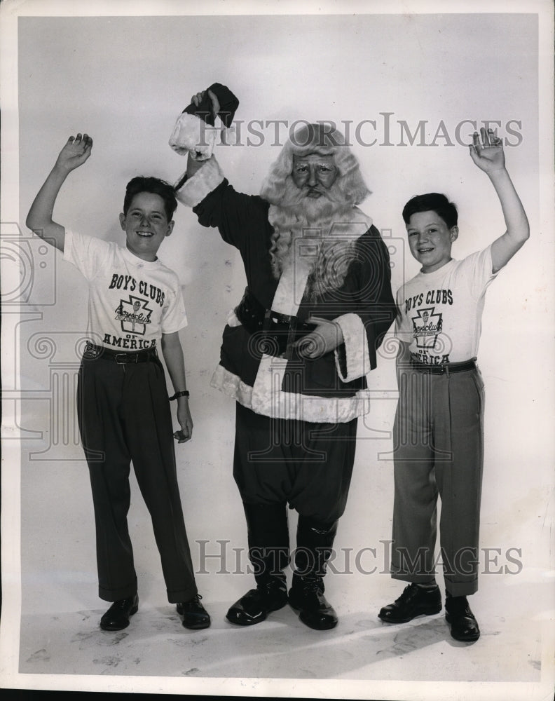 1954 Press Photo Santa & Boys Clubs of America- Historic Images