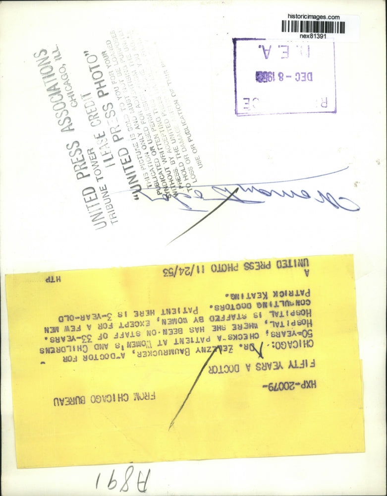 1953 Press Photo Dr Zelezny Baumrucker Checks Patient Patrick Keating in Chicago