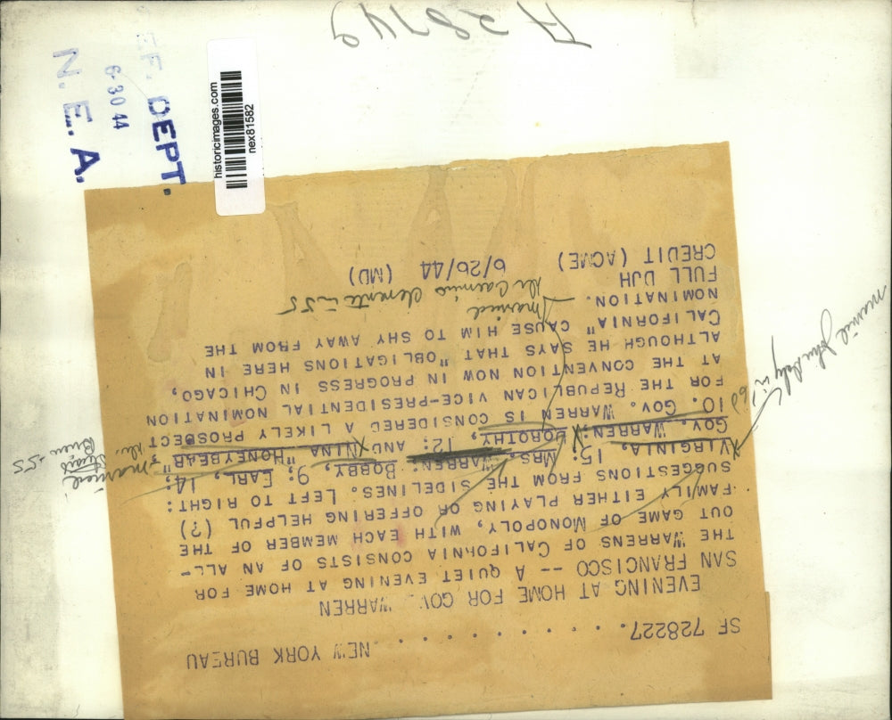 1944 Press Photo San Francisco Gov & Mrs Earl Warren & children at home