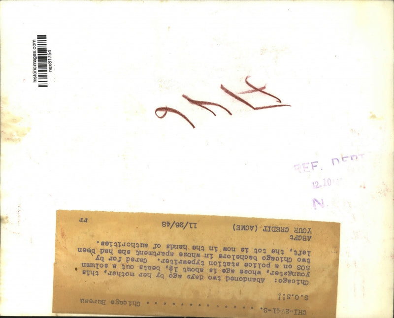 Load image into Gallery viewer, 1948 Press Photo Abandoned 2 Day Ago by Her Mother at Police Station
