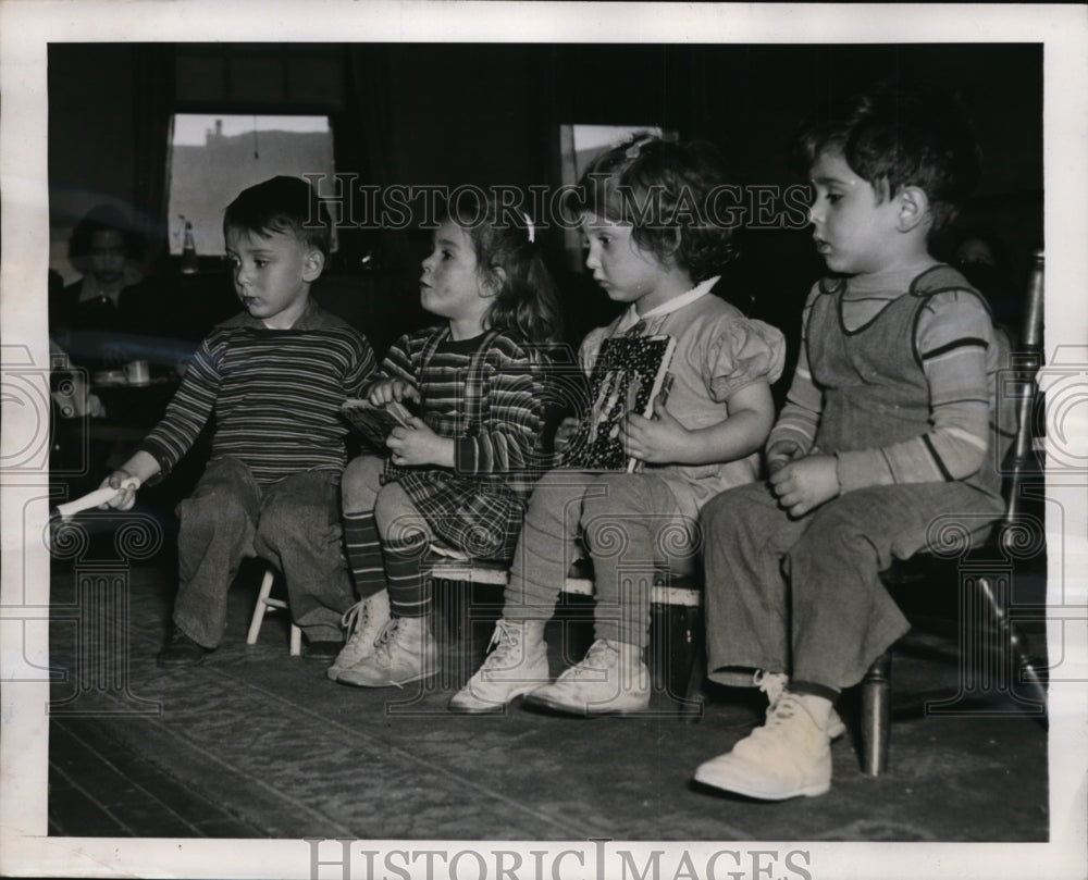 1941 Press Photo Children of Immigrants Learning to Speak English