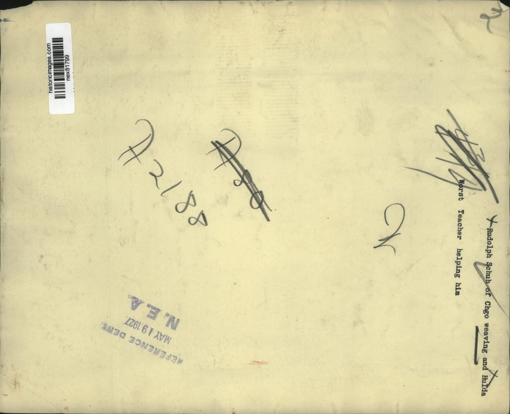 1927 Press Photo Rudolph Schuh of Chicago Weaving & Hulda Worst Teacher