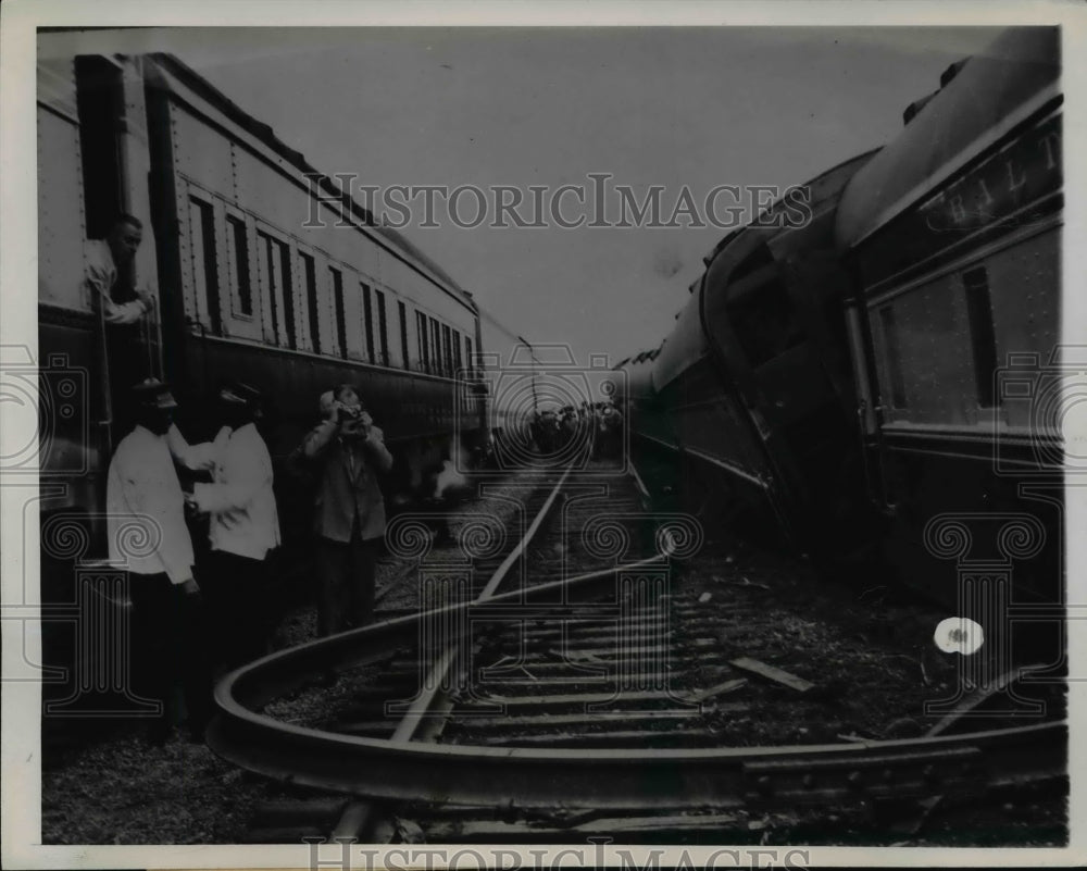 1947 Press Photo Alida InfBaltimore & Ohio train derailmeny wreckage