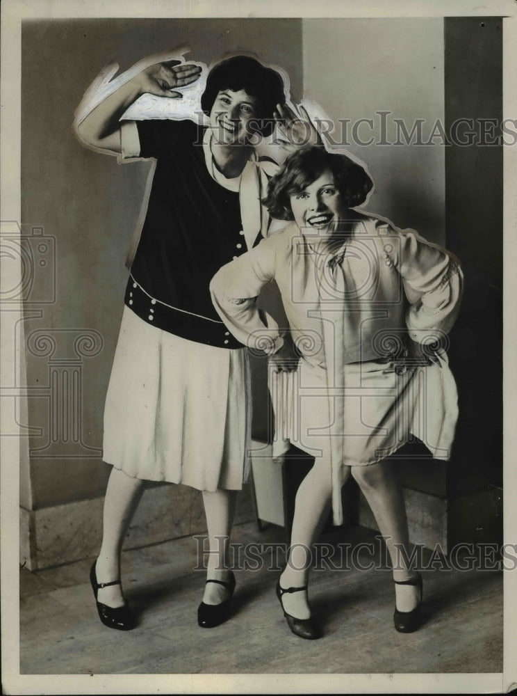 1926 Press Photo Virginia Dsues & Molly Less - nex82678