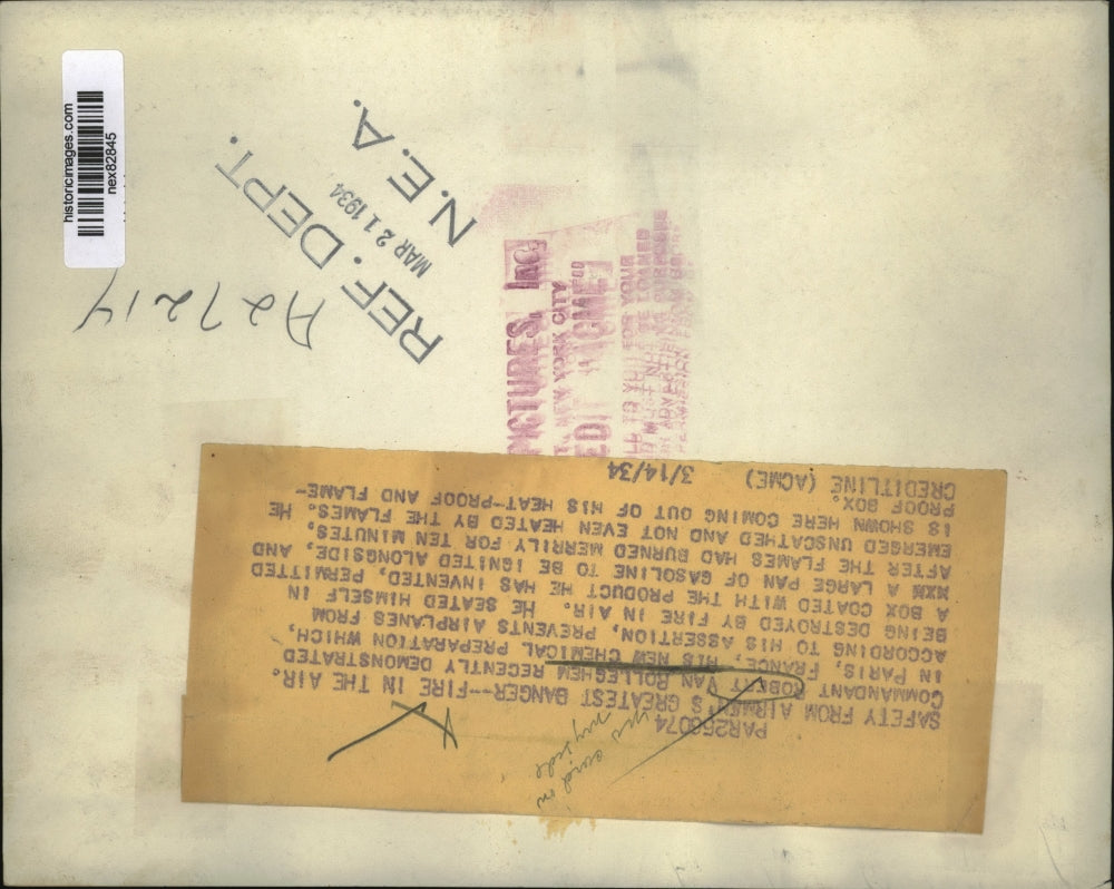 1934 Press Photo Commandant Robert Van Rollerghem & French air safety device