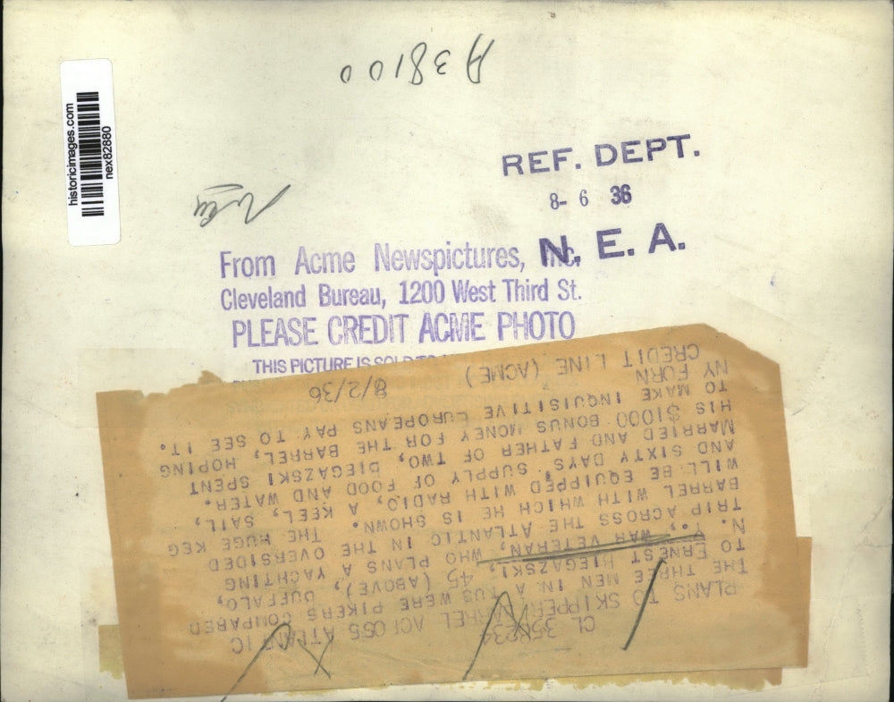 1936 Press Photo Ernesr Biegazski plans to ride cross Atlantic in this barrell