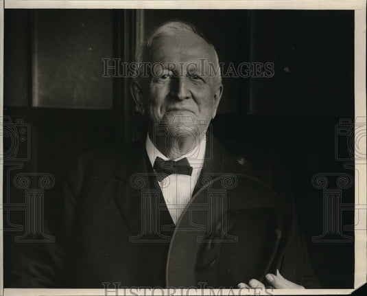1924 Press Photo AP Crosfield for Phil Islemdas