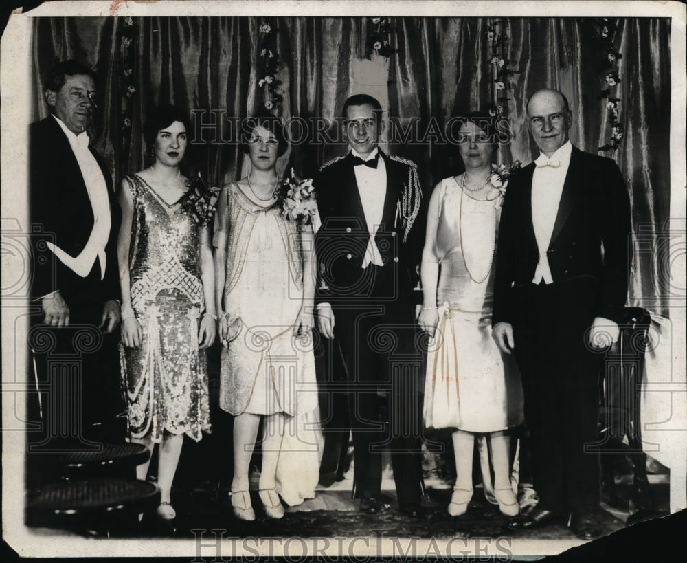 1929 Press Photo Conn Gov & Mrs Trumbull, Jean & Flo Trumbull. Sen Wolcott