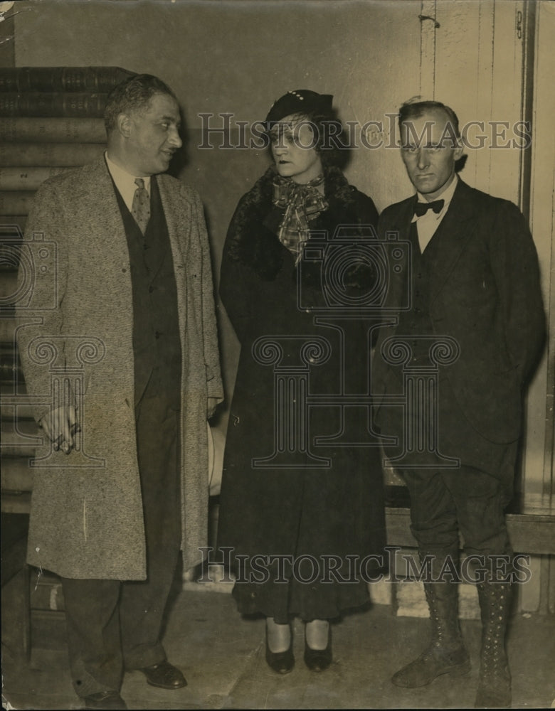 1934 Press Photo Mr & Mrs Harry Mack & atty Paul Scharfin at Indianapolis Ind