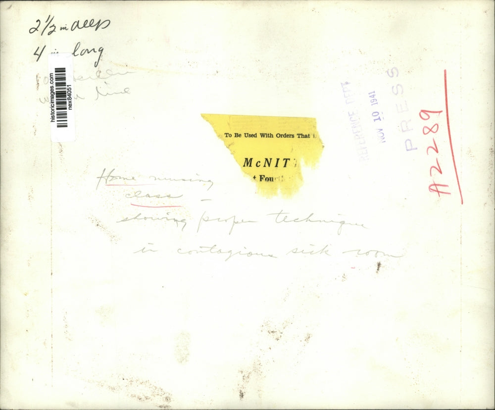 1941 Press Photo Home nursing class & methods to prevent contagion - nex84051