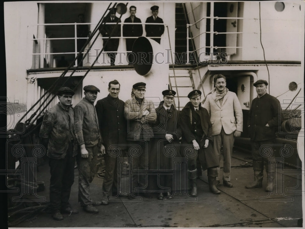 1929 Press Photo Volumnia crew rescued by Manchester Regiment