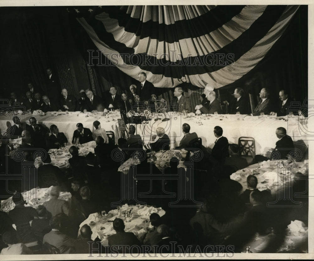 1929 Press Photo Pres Herbert Hoover at AP lunch at Waldorf Astoria NYC