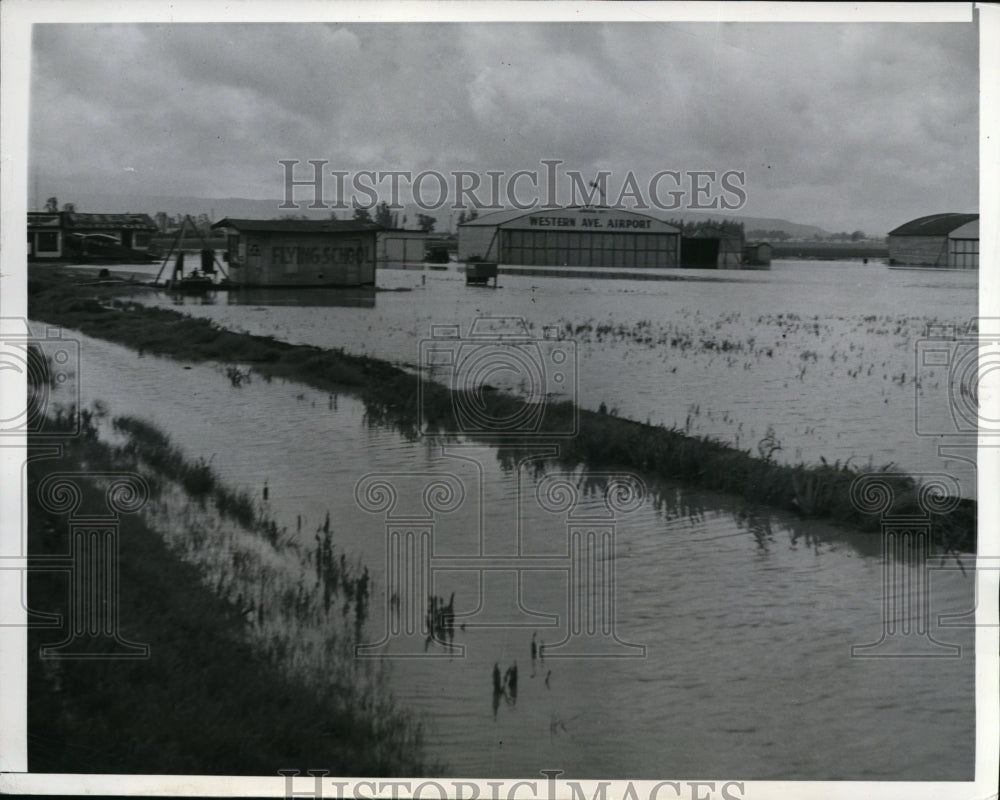 1941 Press Photo LA Calif Western Ave airport flooded by heavy rains
