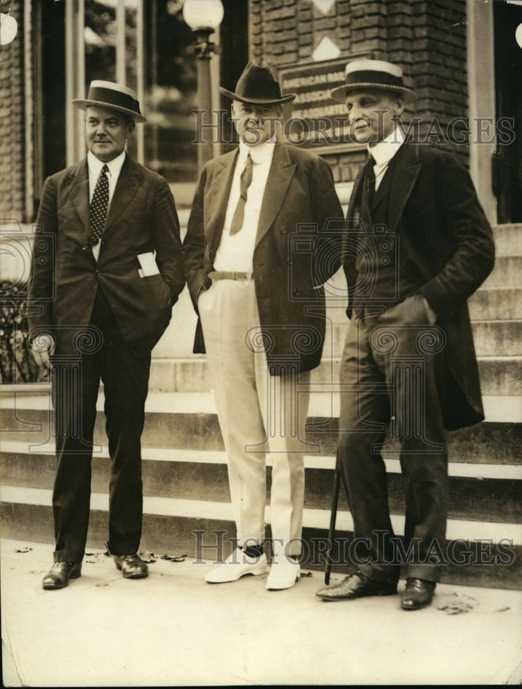 1922 Press Photo Secy of Commerce H Hoover, Wm Ainey, James Zahn