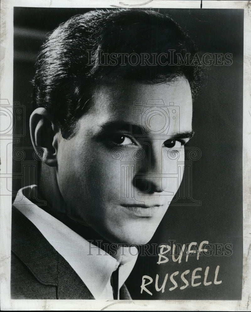 Load image into Gallery viewer, 1966 Press Photo Buff Russell singer for a performance

