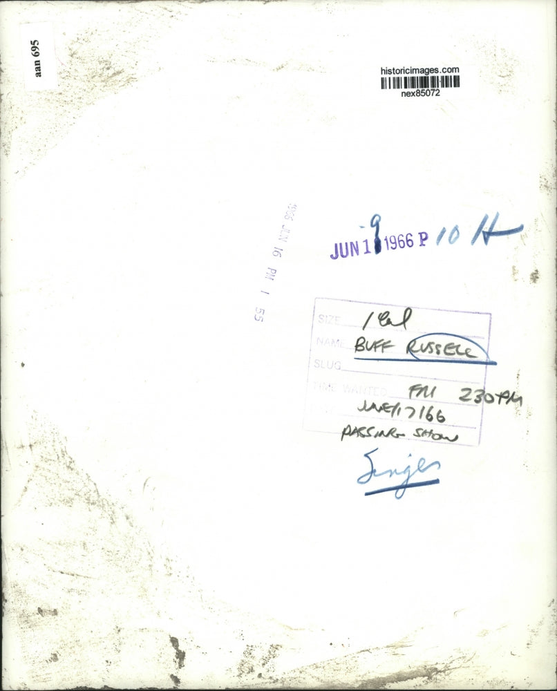 1966 Press Photo Buff Russell singer for a performance