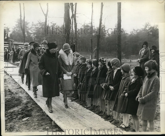1929 Press Photo 1st Lady Mrs Herbert Hoover & new home for orphans in DC
