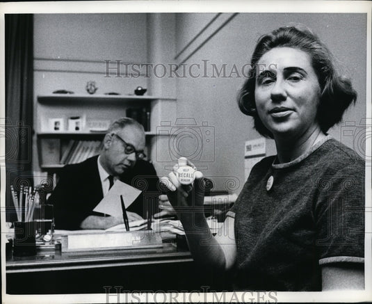 1968 Press Photo Sacramento Calif Nancy Parr or Recall Regan Inc