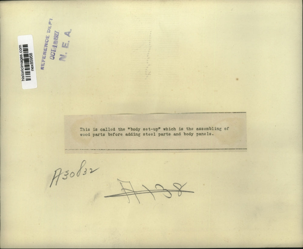 1927 Press Photo Body assembly line at a plant as wood & steel assemblled