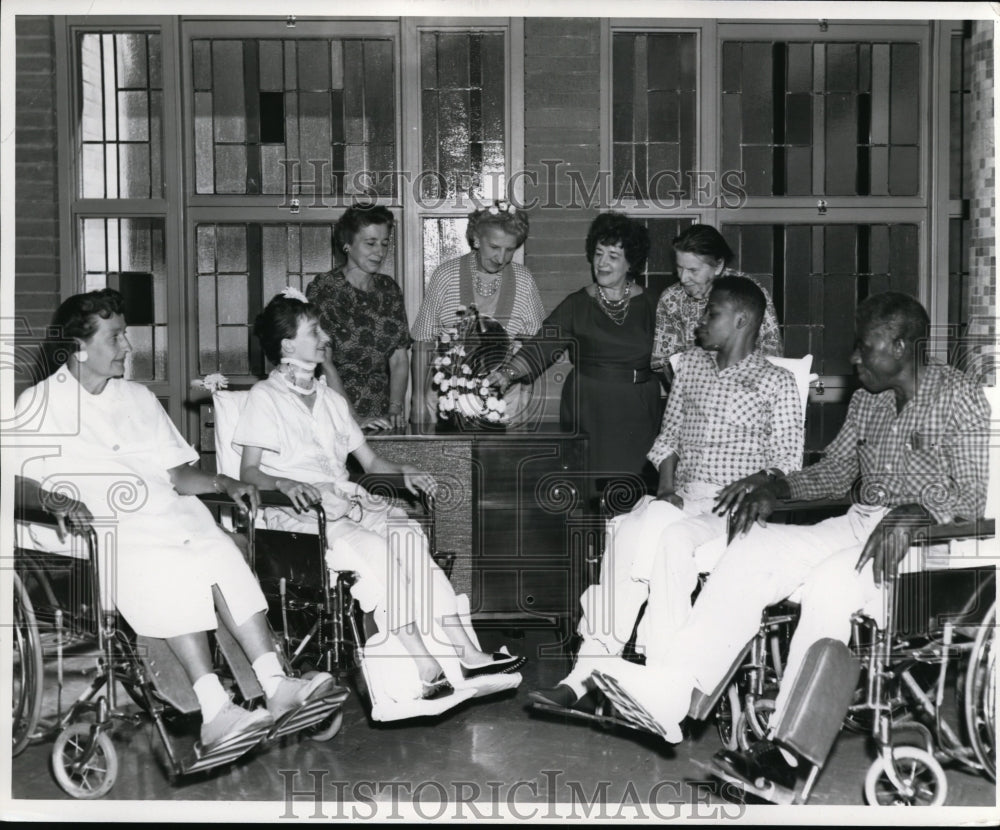 1961 Press Photo J Druyer, M Falstreau, Highland View Hospital, Mrs A Nelson