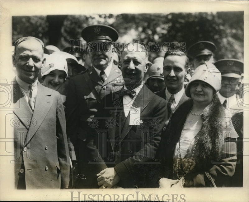 Load image into Gallery viewer, 1928 Press Photo Governor of New York Alfred Smith &amp; Mrs Smith at Garden Party
