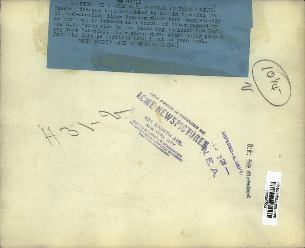 1928 Press Photo Special Dredges Assembled for Floating Liner Veendam