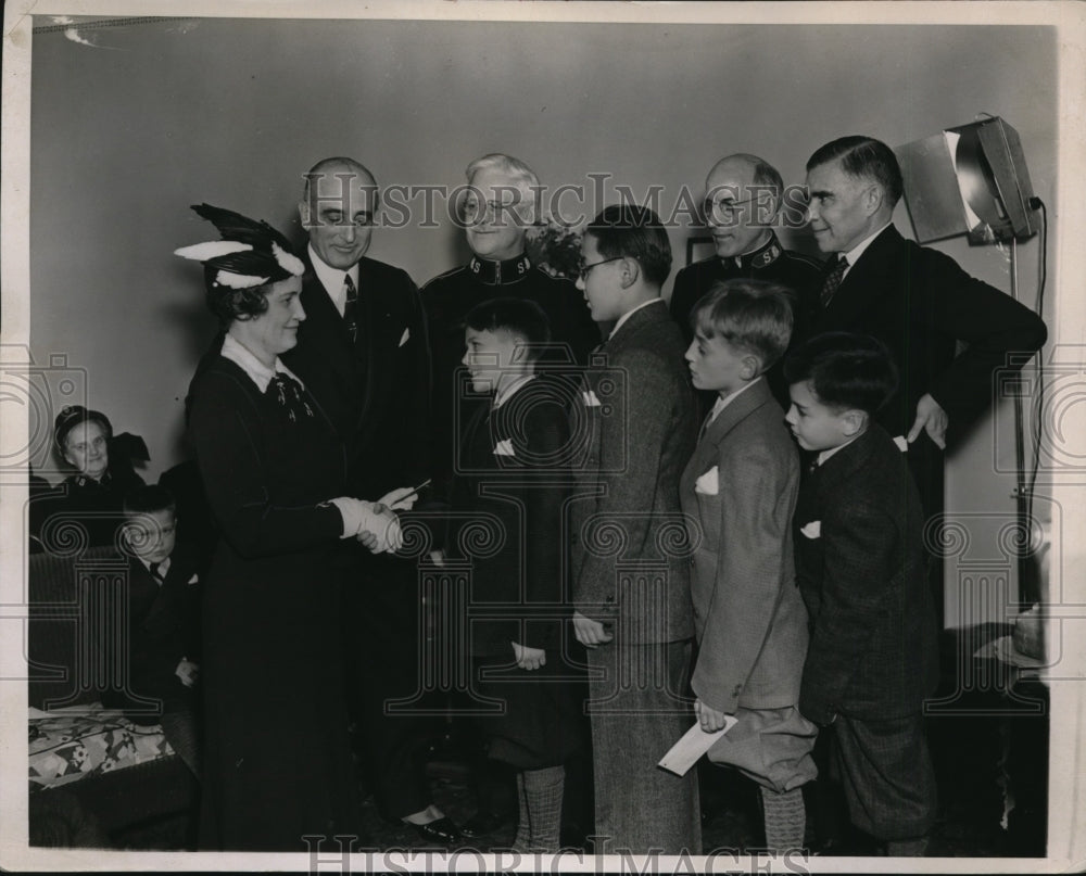 1936 Press Photo 6th Anniv of Canteen Run by Salvation Army Mrs Davies