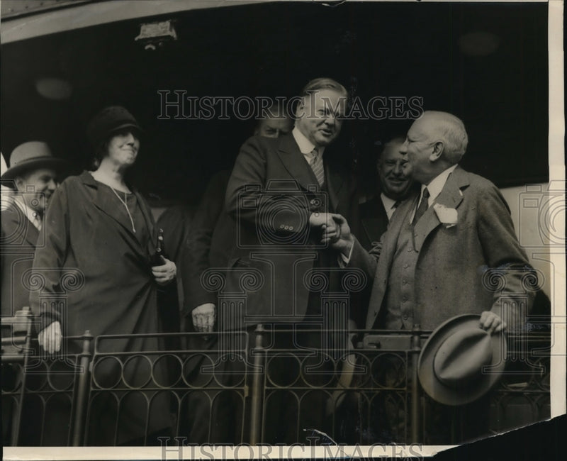Load image into Gallery viewer, 1928 Press Photo Herbert Hoover Presidential Campaign Mayor T Raymond of Newark
