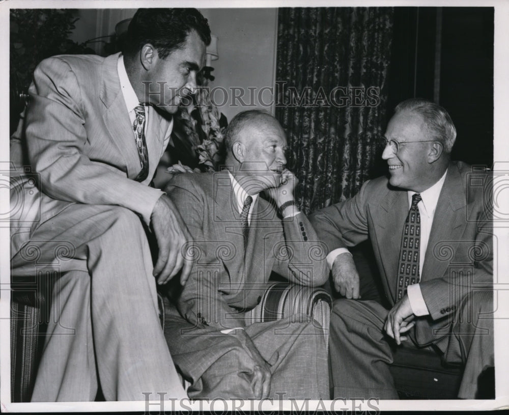 1952 Press Photo Senator Richard Nixon & VP Nominee Dwight Eisenhower in Chicago
