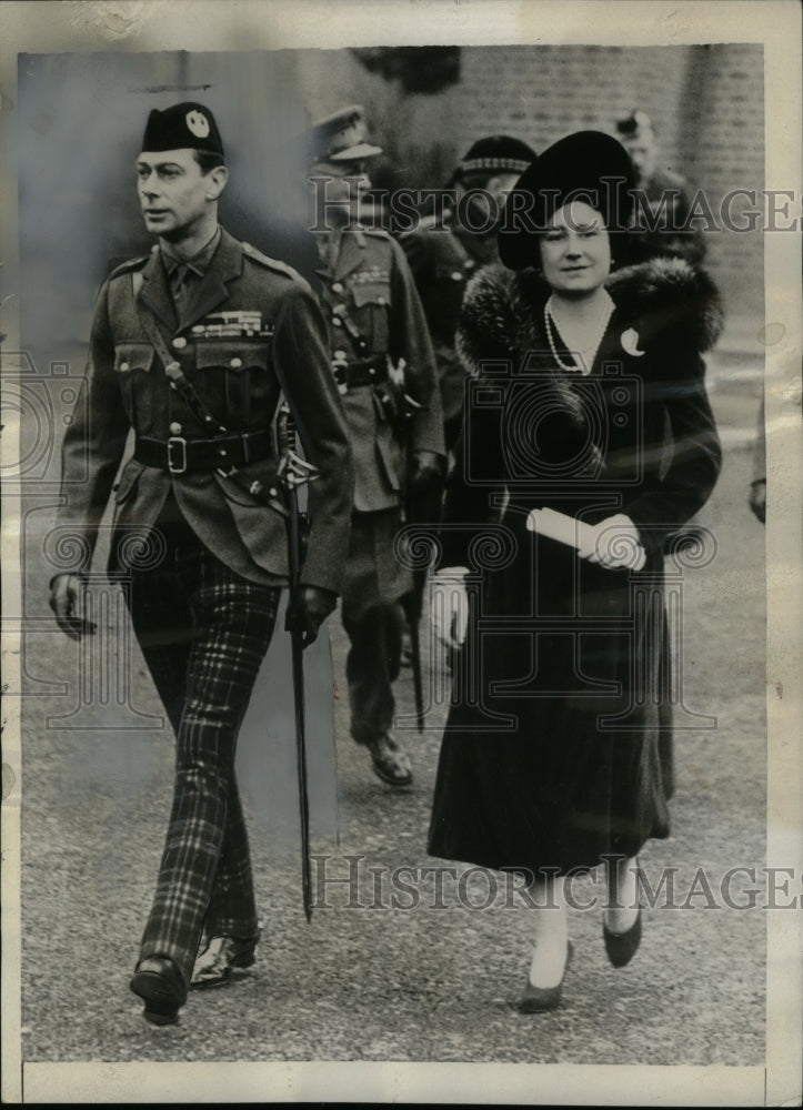 1939 Press Photo King George & Queen Elizabeth St Andrews Garrison Church Scotla