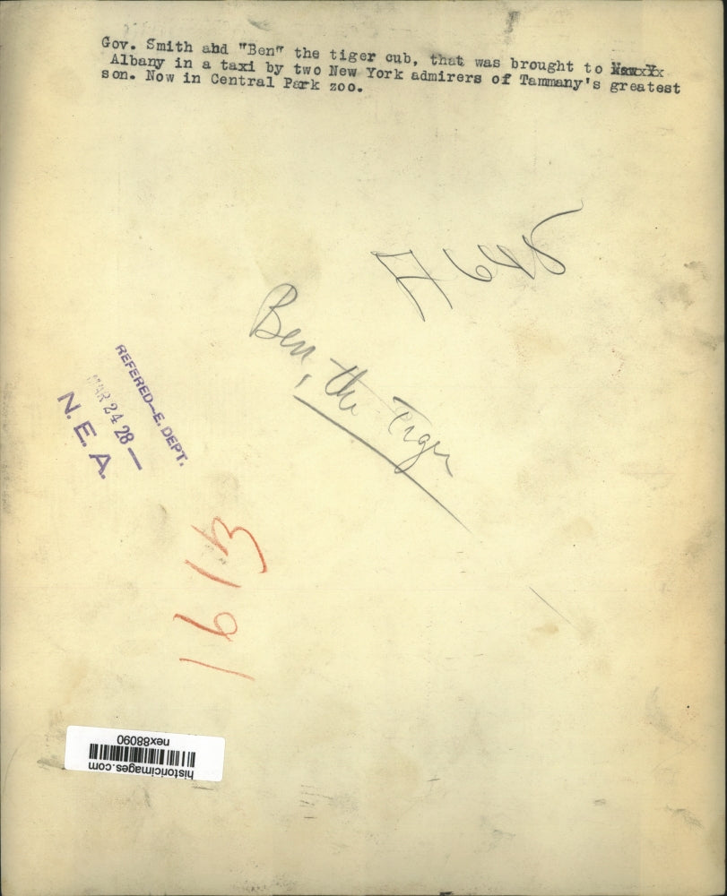 1928 Press Photo Governor Alfred Smith of New York & Bon a Tiger Cub of Zoo