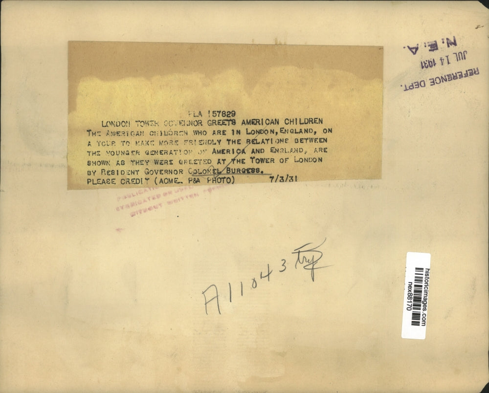 1931 Press Photo President Governor Colonel Burgess at Tower of London