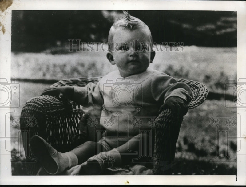 Load image into Gallery viewer, 1938 Press Photo Prince Simeon Tarnowsky First Birthday in Sofia Bulgaria
