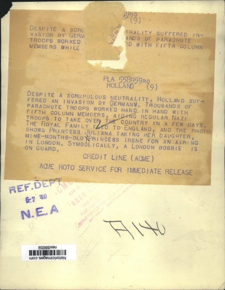 1940 Press Photo Princess Juliana Taking Princess Irene for Stroll in London