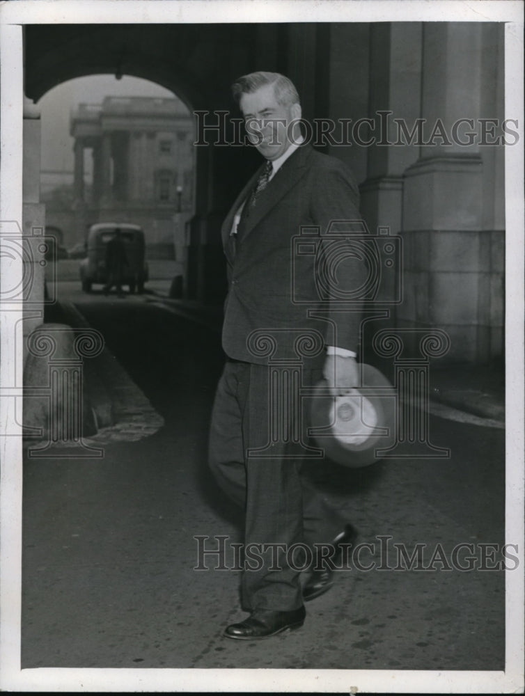 Load image into Gallery viewer, 1945 Press Photo Vice President Henry A Wallace Leaves White House Washington DC
