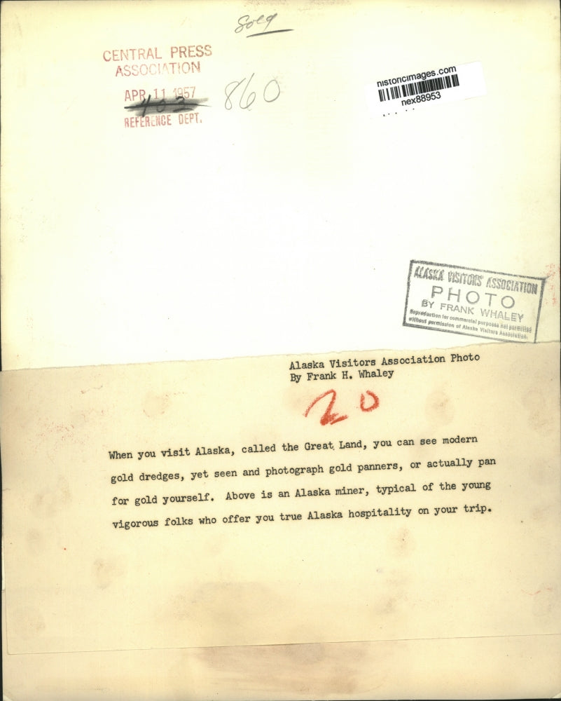 1957 Press Photo Visitors in Alaska Pan for Gold