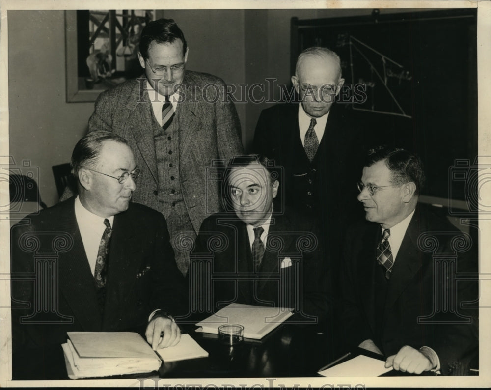 1938 Press Photo Wage Hour Administrator Elmer F Andrews D Nelson S Hillman