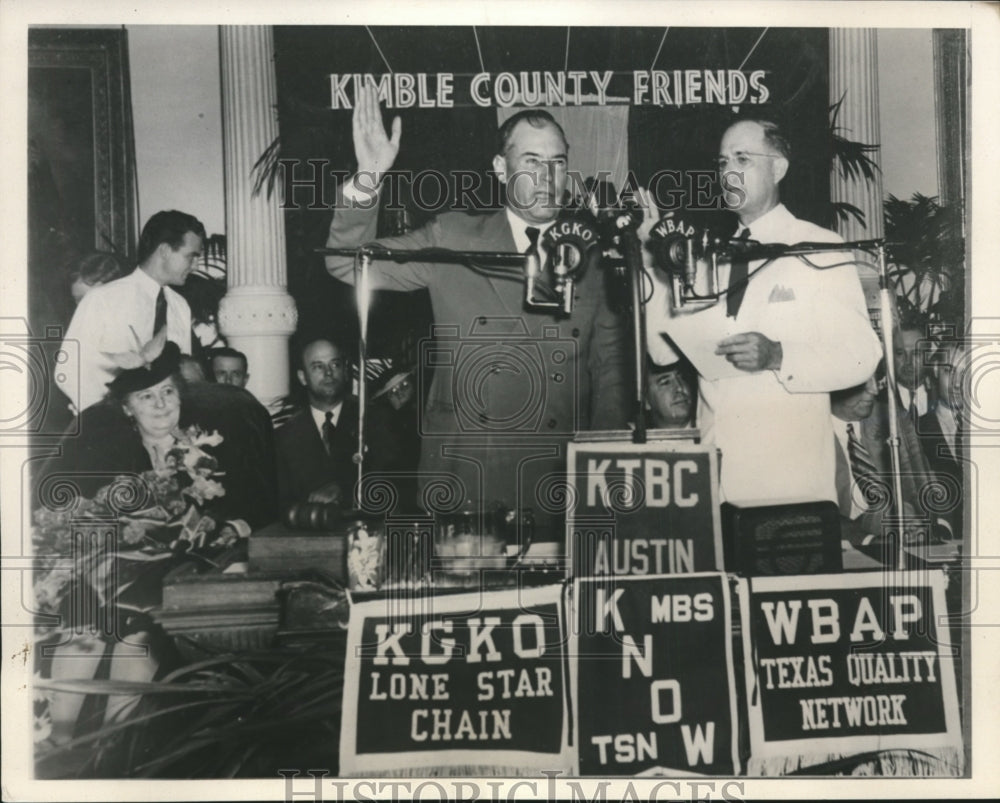 1941 Press Photo Takes Oath of Office as Governor of Texas Coke Stevenson