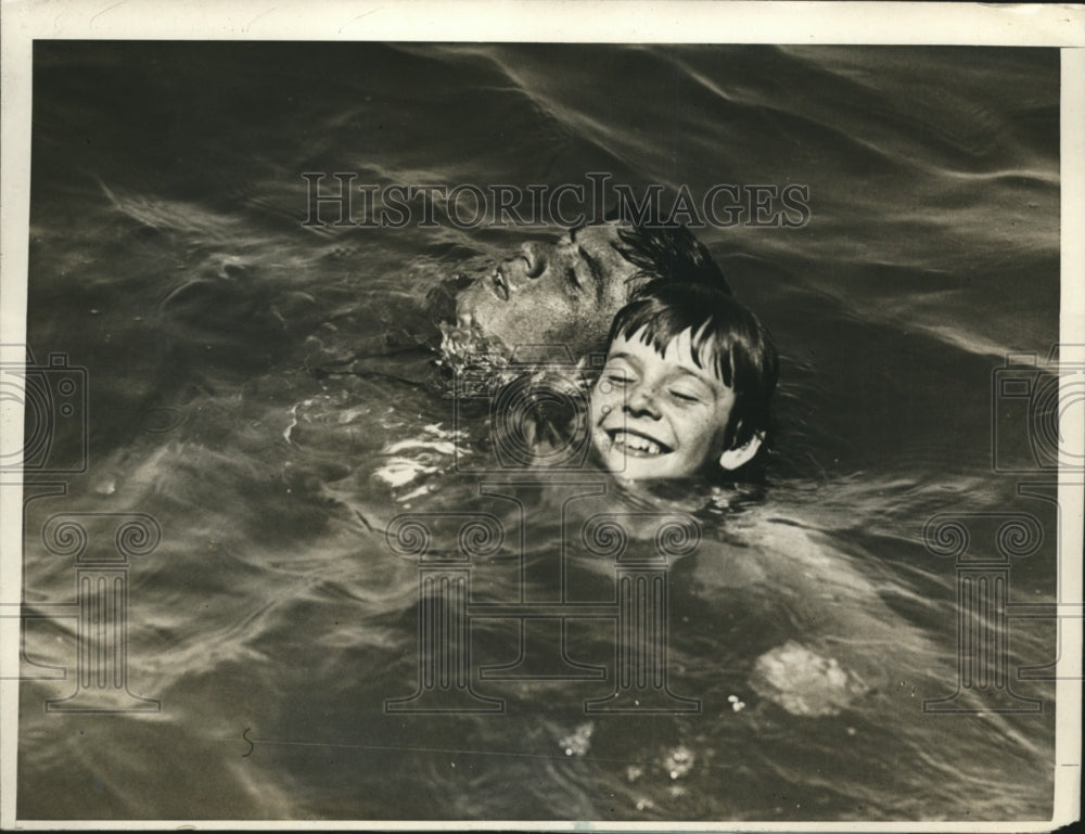 1926 Press Photo Sarah Jane Jackson Red Cross Lief Saving School Exam