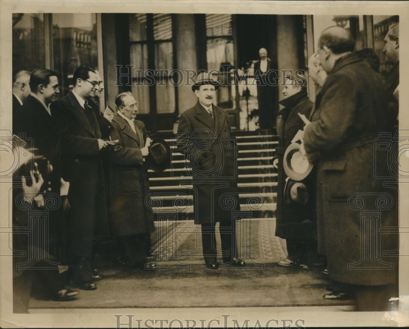 Load image into Gallery viewer, 1938 Press Photo Camille Chautemps Leaves Interview with President Albert Lebrun
