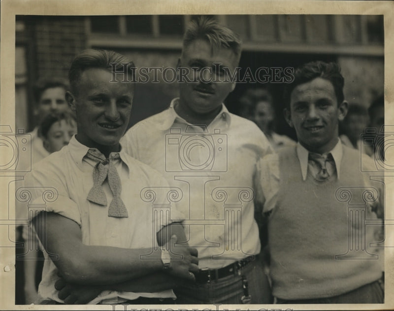 Load image into Gallery viewer, 1934 Press Photo Joe Lutheran, Frank Dachter, Bill Narran
