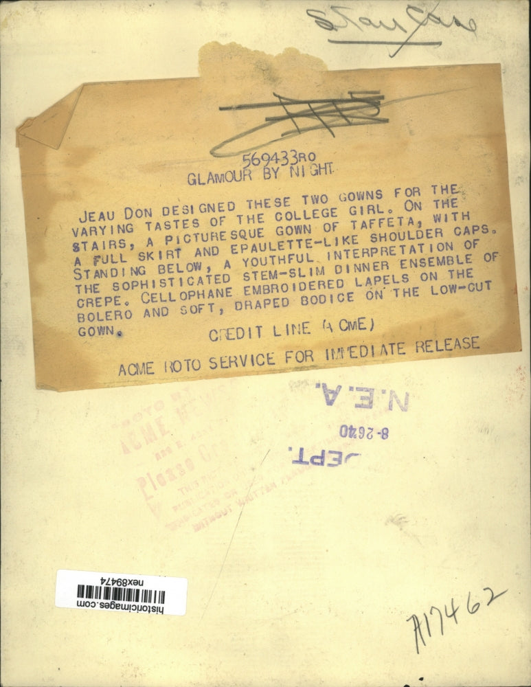 1940 Press Photo Jeau Don Designer of Gowns Made of Taffeta With Full Skirt