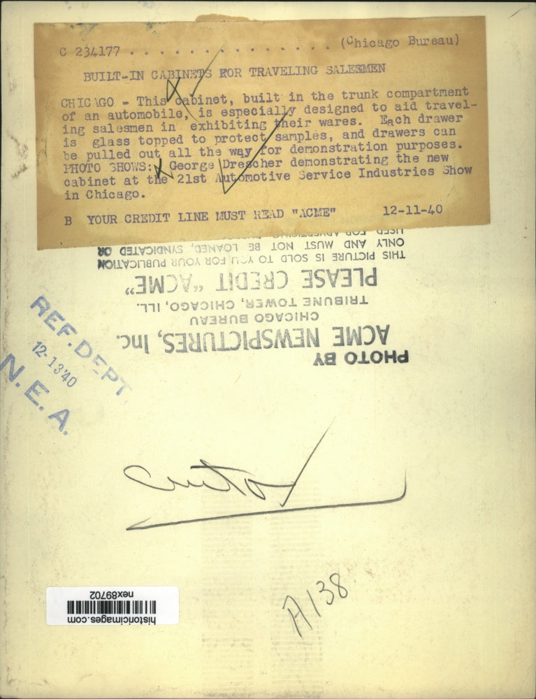 1940 Press Photo Built in Cabinet in Trunk Compartment of Auto Aids Salesman